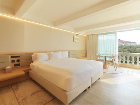 Bed, View (from property/room), Bedroom