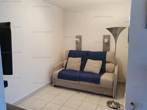 T2 climatisé au cœur de Cavalaire, avec terrasse, garage, proche des plages et commerces - FR-1-100-277 Apartment in Cavalaire-sur-Mer