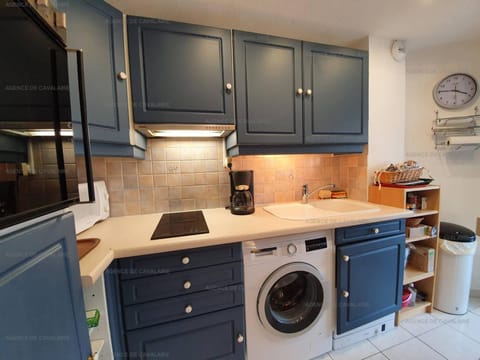 T2 climatisé au cœur de Cavalaire, avec terrasse, garage, proche des plages et commerces - FR-1-100-277 Apartment in Cavalaire-sur-Mer