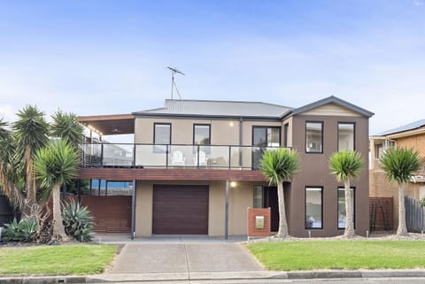 Portarlington Gem House in Portarlington