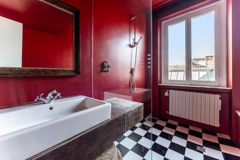 The Couper Bagutta Bed and Breakfast in Milan