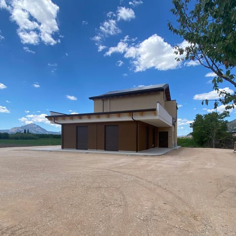 Property building, Facade/entrance