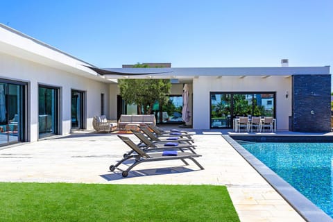 Patio, Pool view, Swimming pool, sunbed