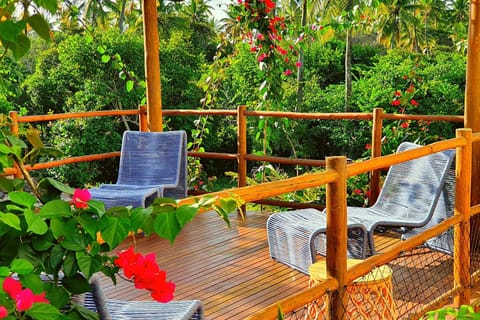 Balcony/Terrace, Decorative detail