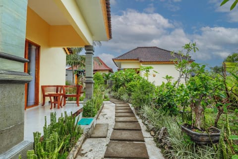 Property building, Garden, Garden view