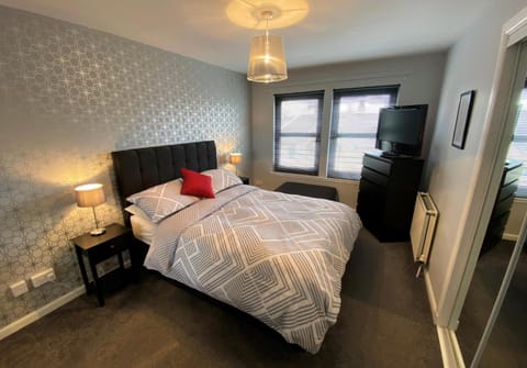 NEW Super 2 Bedroom Flat in Falkirk Apartment in Falkirk