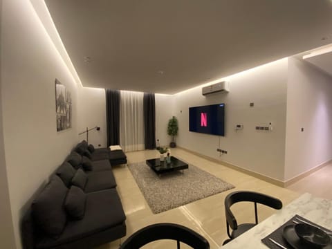 3 - Bedroom Apartment Apartment in Riyadh