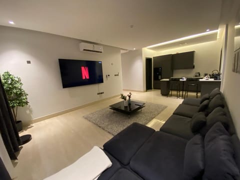 3 - Bedroom Apartment Appartamento in Riyadh