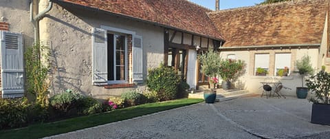 Property building, Inner courtyard view