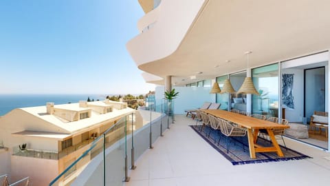 Stupa Hills IV F33G - Superb Sea View Apartment Apartment in Benalmadena