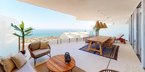 Stupa Hills IV F33G - Superb Sea View Apartment Condo in Benalmadena