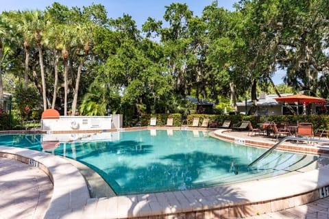 Boutique Chic Villa. Steps From Pool, Pier, & Beach. Find Your Vacation Here. Villa in Siesta Beach