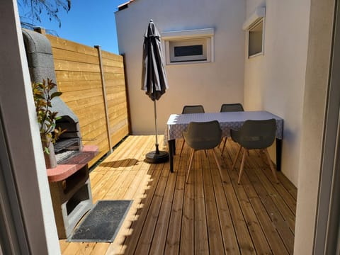 Patio, Inner courtyard view