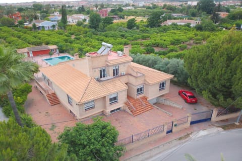 Neighbourhood, Bird's eye view