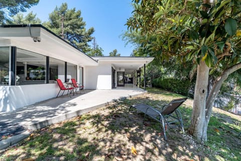 Patio, Facade/entrance, Garden