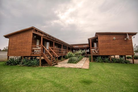 Property building, Day, Garden, Garden view