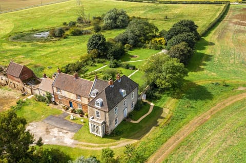 Sawcliffe Manor Country House with Spa, Free Parking, Catering, Self Checkin, Farmstay Bed and Breakfast in Scunthorpe