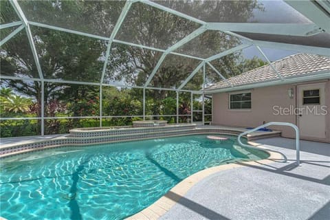 Pure Paradise - Private Villa with heated pool - sleeps 8 Villa in Rotonda West