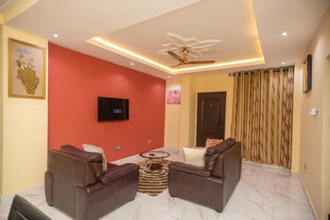 Stunning 2-Bedroom Furnished Apartment in Accra Apartment in Accra
