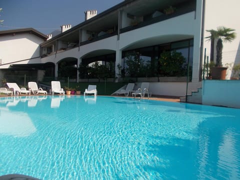 Property building, Day, Activities, Swimming pool, Swimming pool