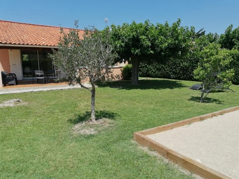 Patio, Garden