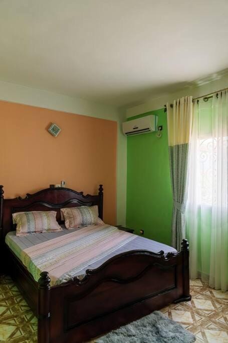 Lovely 1 - Bedroom rental unit with Free parking Eigentumswohnung in Douala