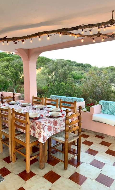 Day, Balcony/Terrace, Dining area, Garden view