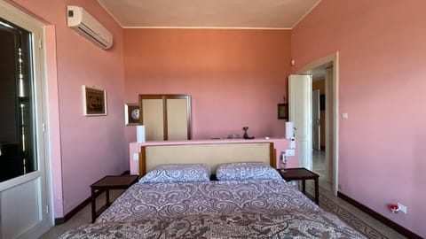 Villino Vanzetti 1930 Bed and Breakfast in Cagliari