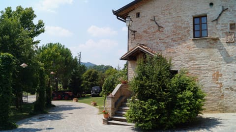 Facade/entrance, Garden view