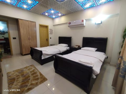 AQZ Luxury Three-Bedroom Apartment Appartement in Islamabad