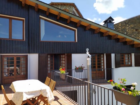 Casa rural con vistas en el corazón del Pirineo Chalet in Pallars Jussà