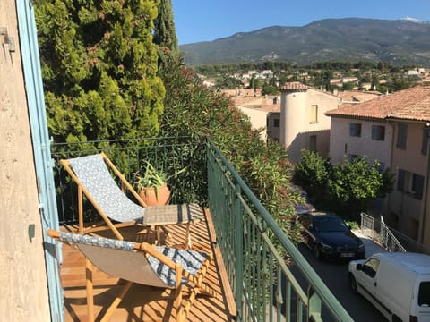 Neighbourhood, Natural landscape, View (from property/room), Balcony/Terrace, Mountain view, Location, sunbed