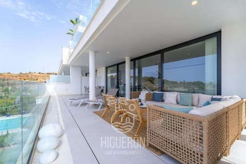 HigueronRentals El Dado Apartment in Fuengirola