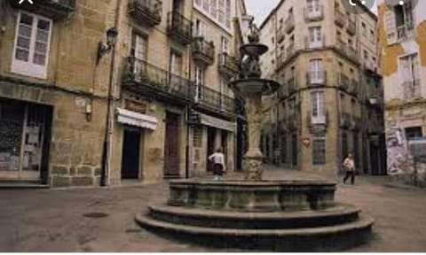 New J&J Hostel Bed and Breakfast in Ourense