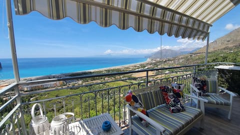 Balcony/Terrace, Balcony/Terrace, Sea view