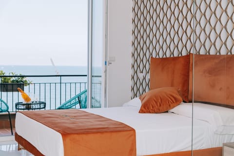 Bed, Balcony/Terrace, Bedroom, Sea view