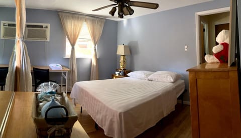 ABnB Superhost - Siri's Favorite Place Vacation rental in Upper Darby