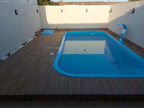Balneário Céu Azul, com piscina a 350m da praia House in Pontal do Paraná
