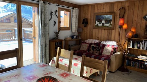 Chalet Du Bois De Suffin N 10 - 3 Pièces pour 8 Personnes 254 Apartment in Montgenèvre