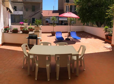 “Casa Annarosa” ampio appartamento nel cuore di Piombino Apartment in Piombino