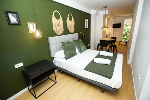 Dining area, Bedroom