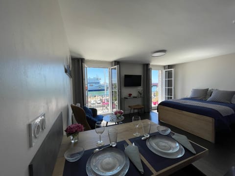 "L'ancre" Studio Perret Pleine vue mer Apartment in Le Havre