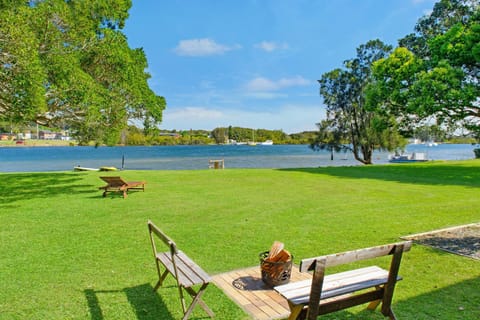 Punt House - riverfront home with ramp access House in Laurieton