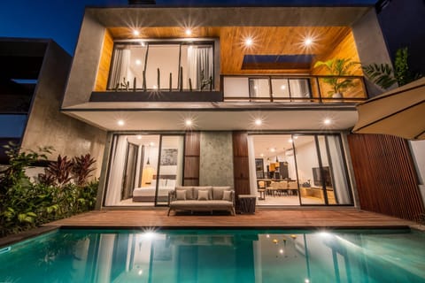 Property building, Pool view, Swimming pool