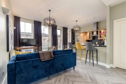 ALTIDO Luxury flats in Old Town, right on Royal Mile Condo in Edinburgh