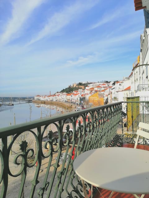 Balcony/Terrace, River view