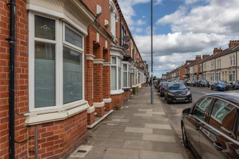 Neighbourhood, City view, Street view