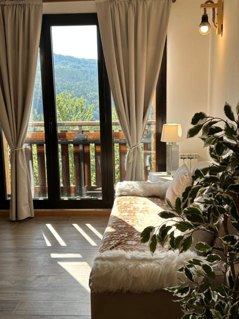 Living room, Seating area, Mountain view