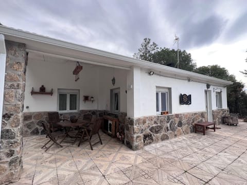 Stone Garden, Casa en plena naturaleza House in Sierra Norte