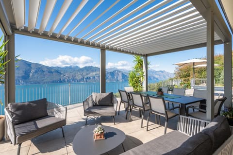 Patio, Natural landscape, Balcony/Terrace, Lake view